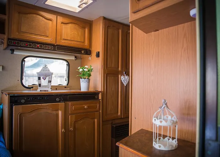 キャンプ場 Cala D'ostia プーラ